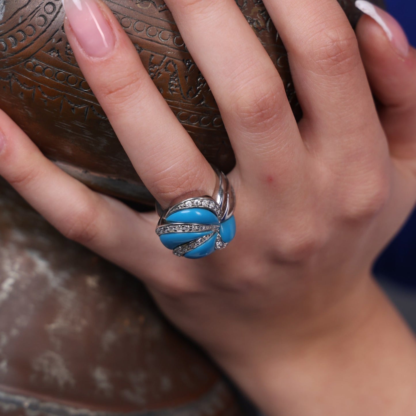 Elegant Turquoise Ring