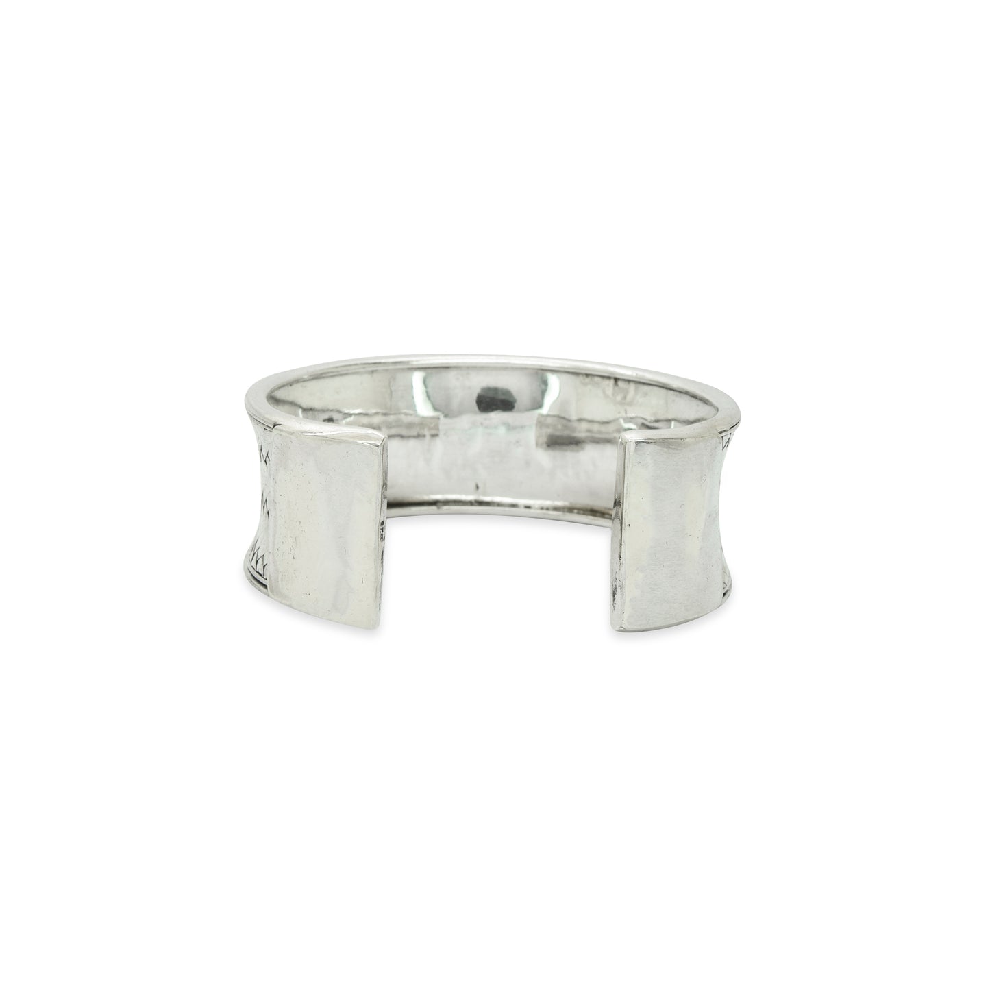 Textured Bold Bangle