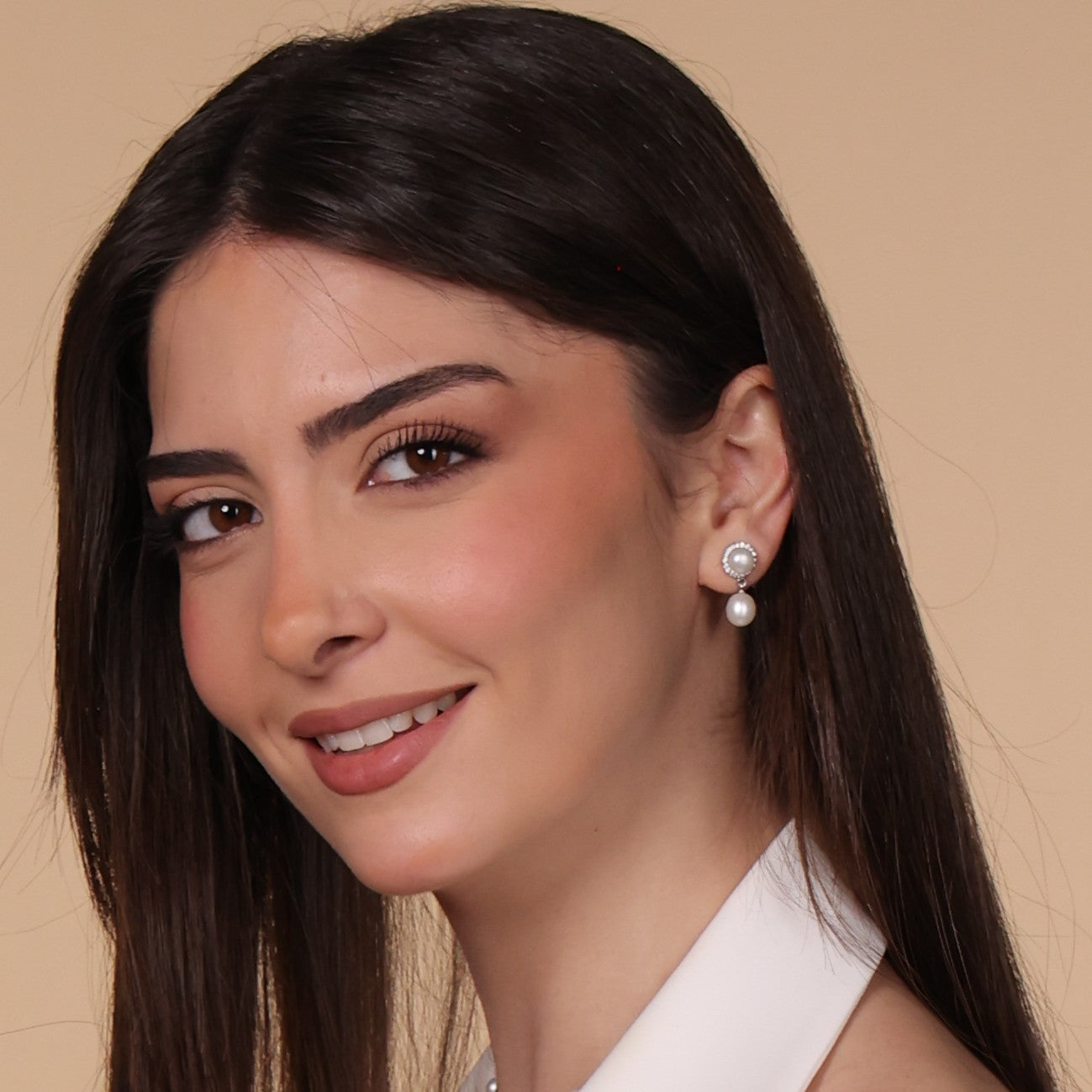 Elegant Pearl Cascade Necklace Set