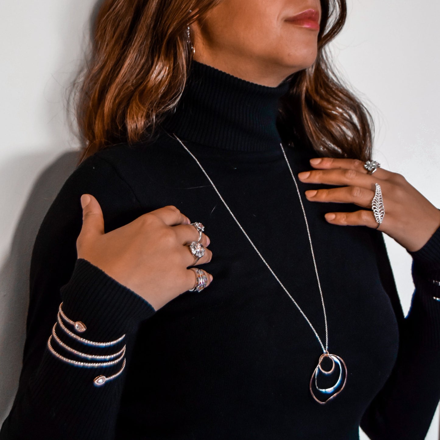 Luxurious Double Helix Leaf Ring