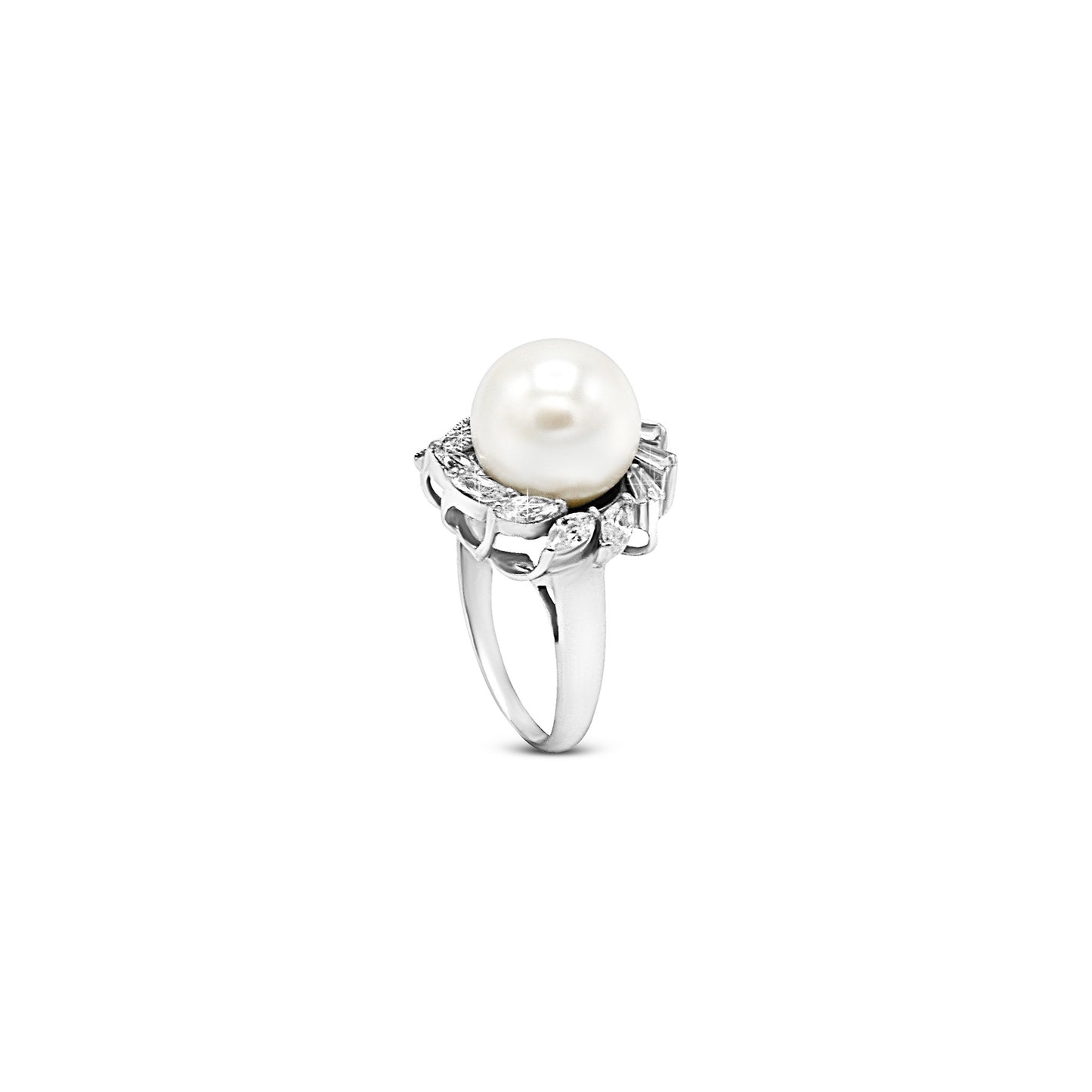 Elegant Pearl Blossom Ring