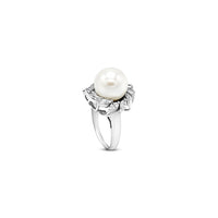 Elegant Pearl Blossom Ring image