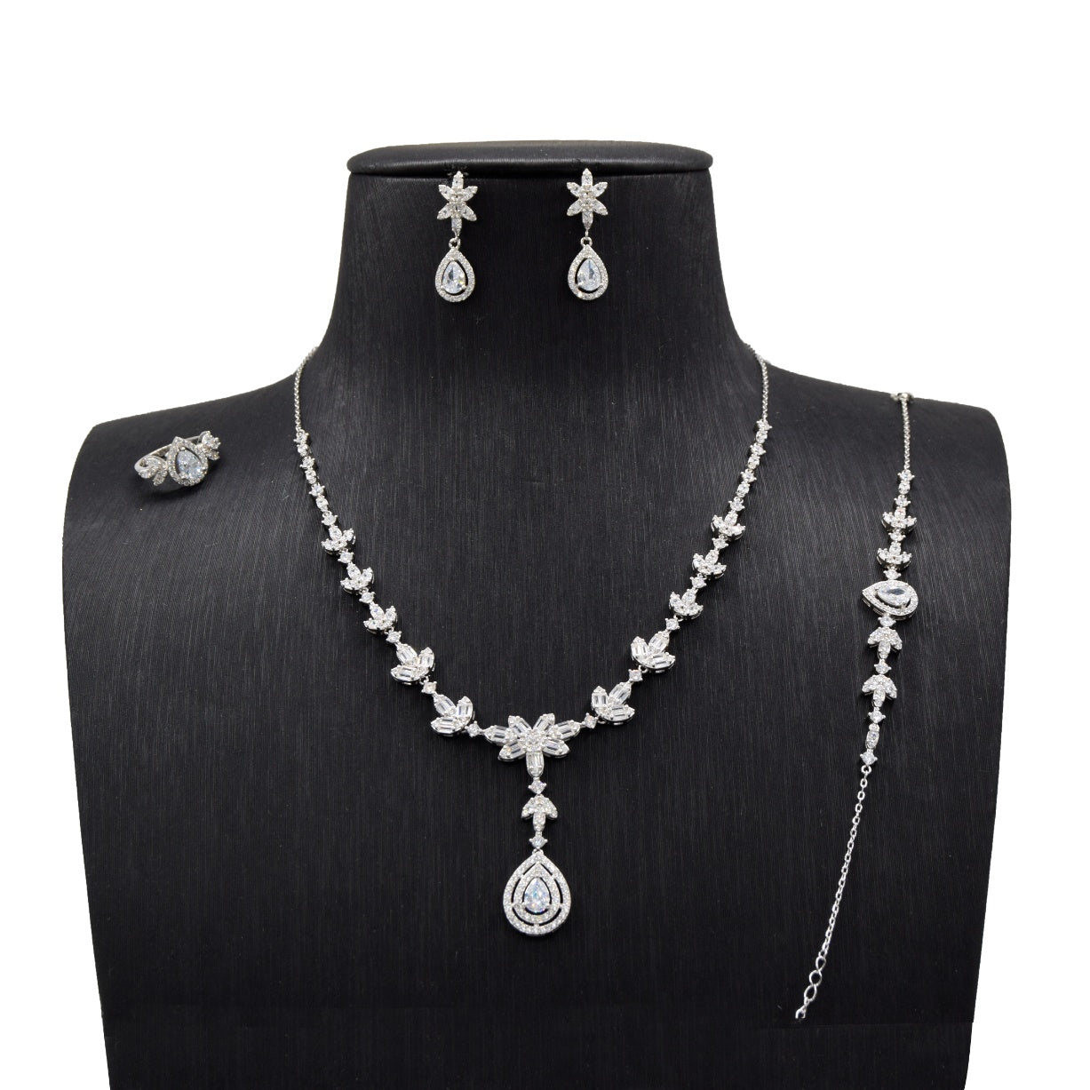 Elegance in Bloom Jewelry Set