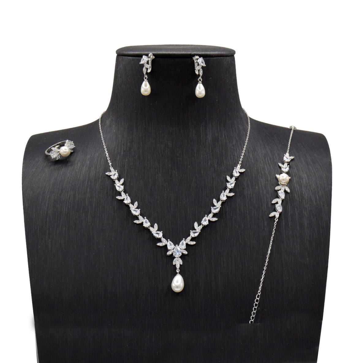 Elegant Pearl Blossom Set