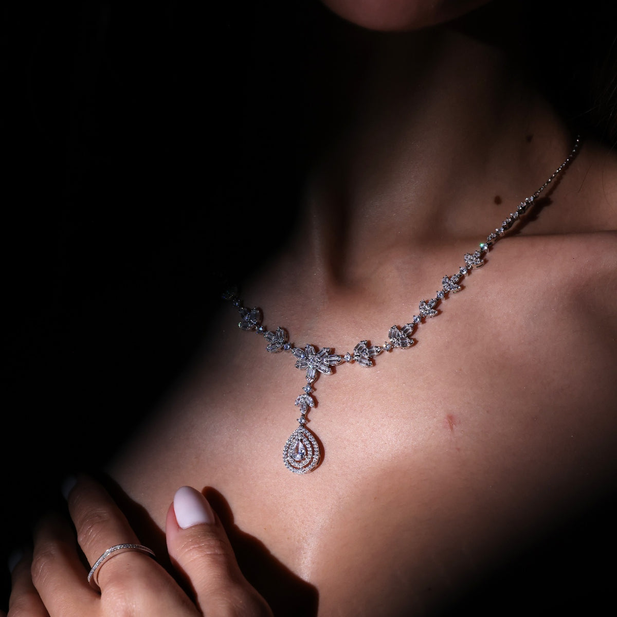 Elegance in Bloom Jewelry Set