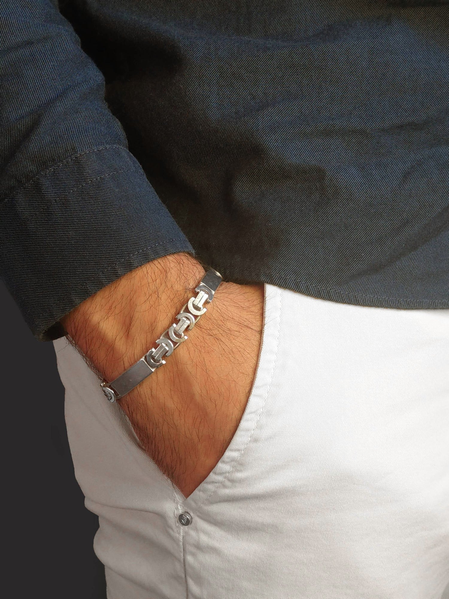 Mens-silver-chain-link-bracelets