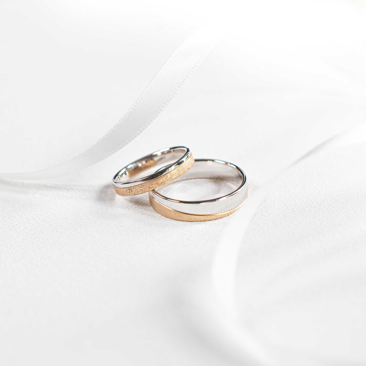 silver-wedding-rings