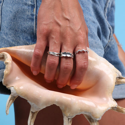 Intertwined Plain Ring