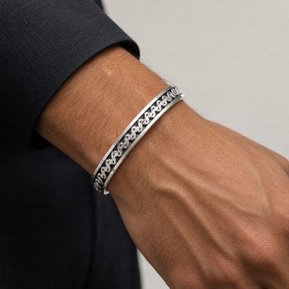 Chain-Link Inlay Oxidized Bangle