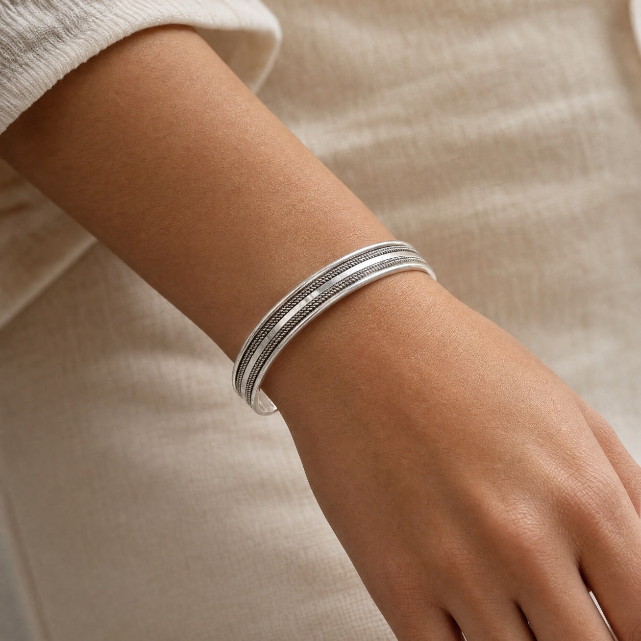 Twisted Rope Cuff Oxidized Bangle
