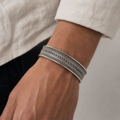Braided Rope Weave Oxidized Bangle