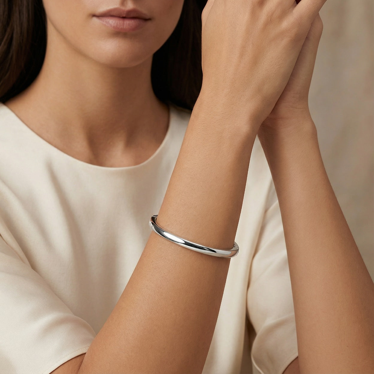 Clasp Bangle