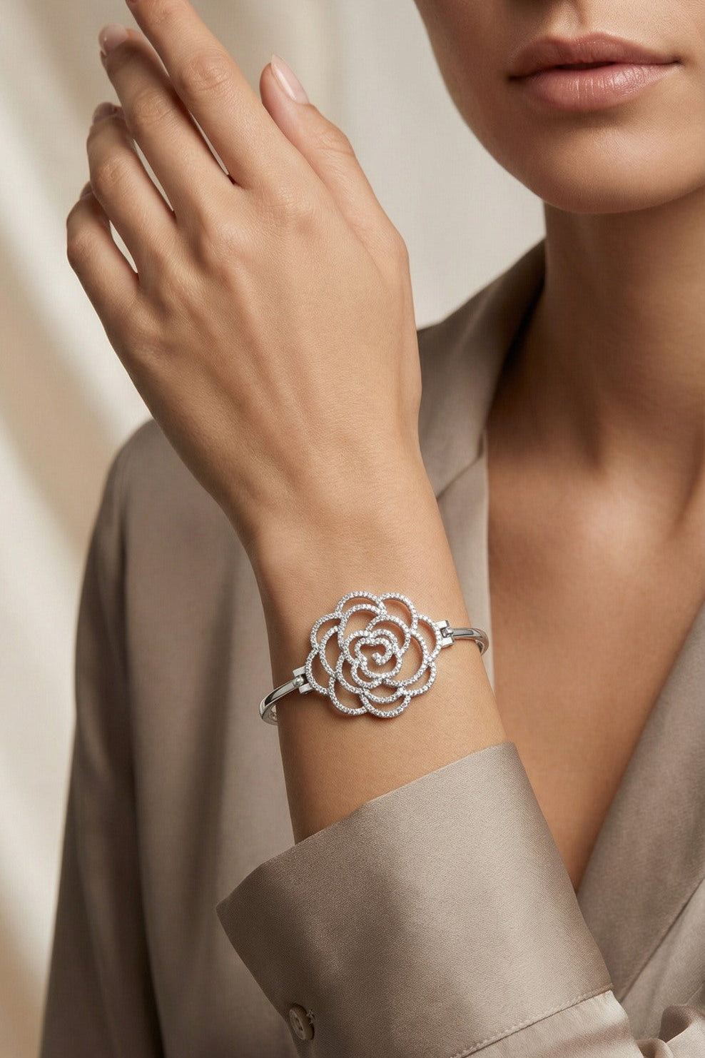 Zircon Flower Hinged Bangle