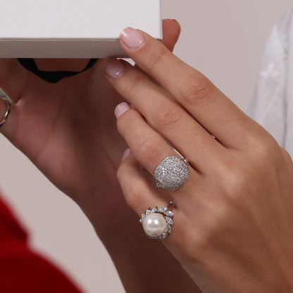 Elegant Pearl Blossom Ring