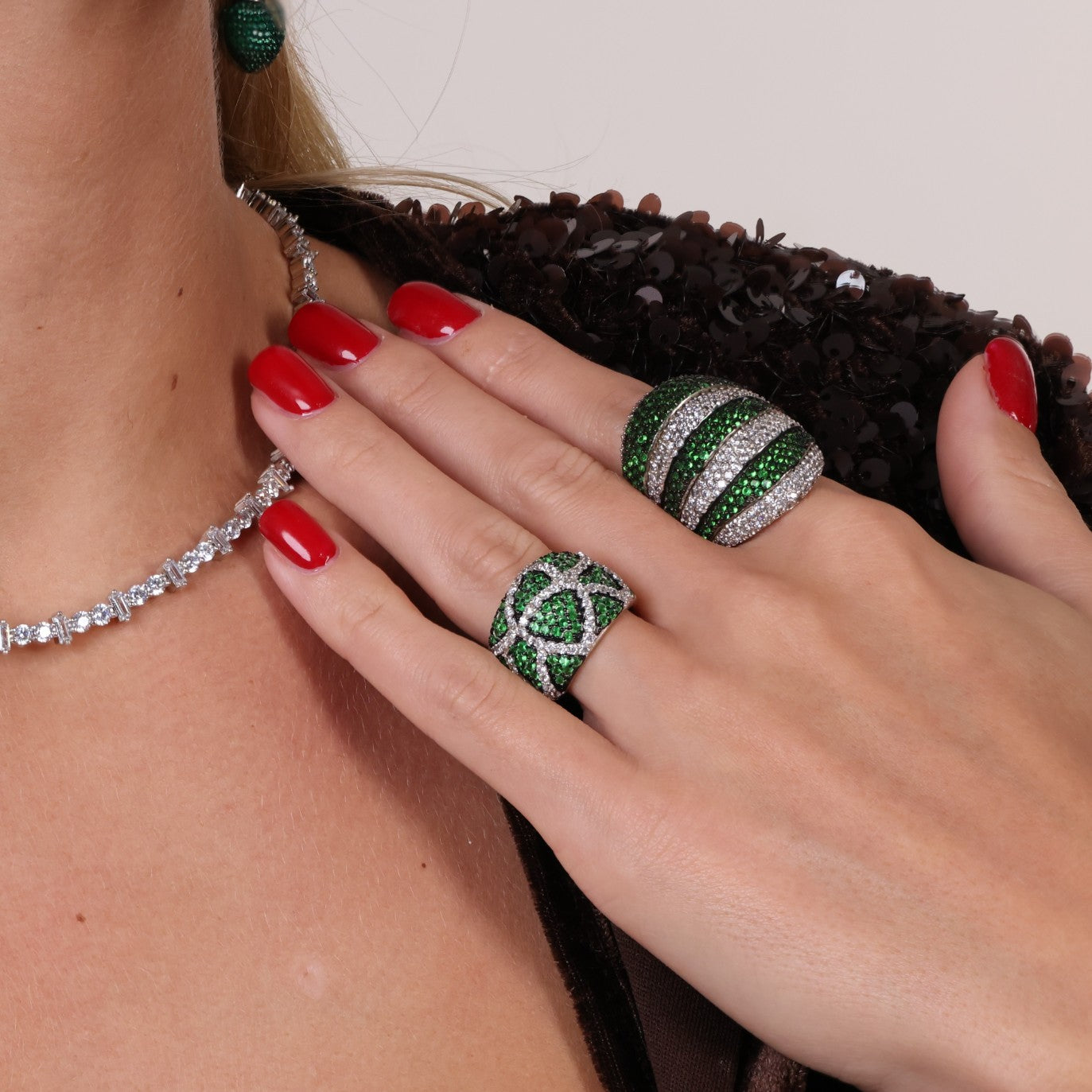 Green Sparkle Shell Ring