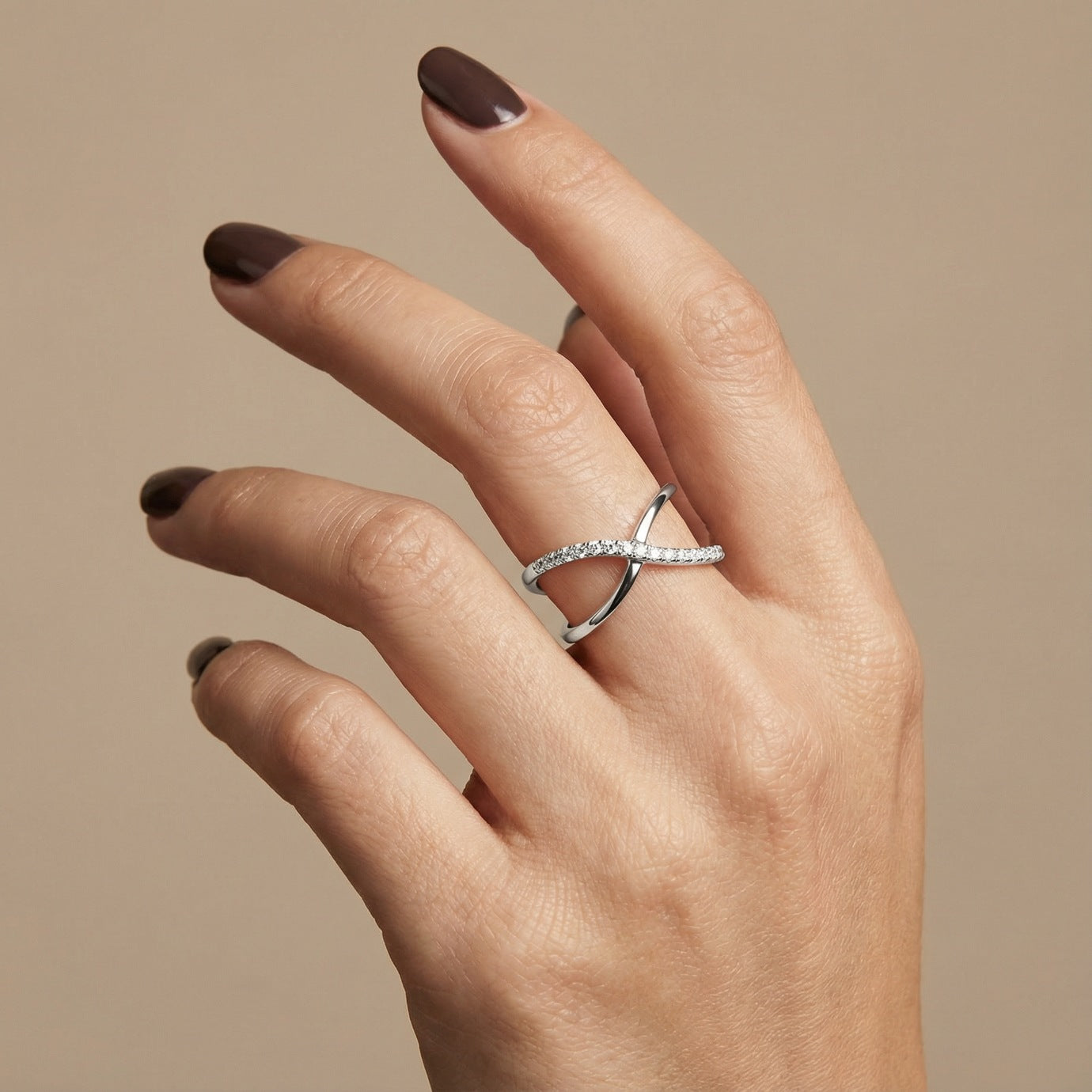 Sparkling X Crossover Ring