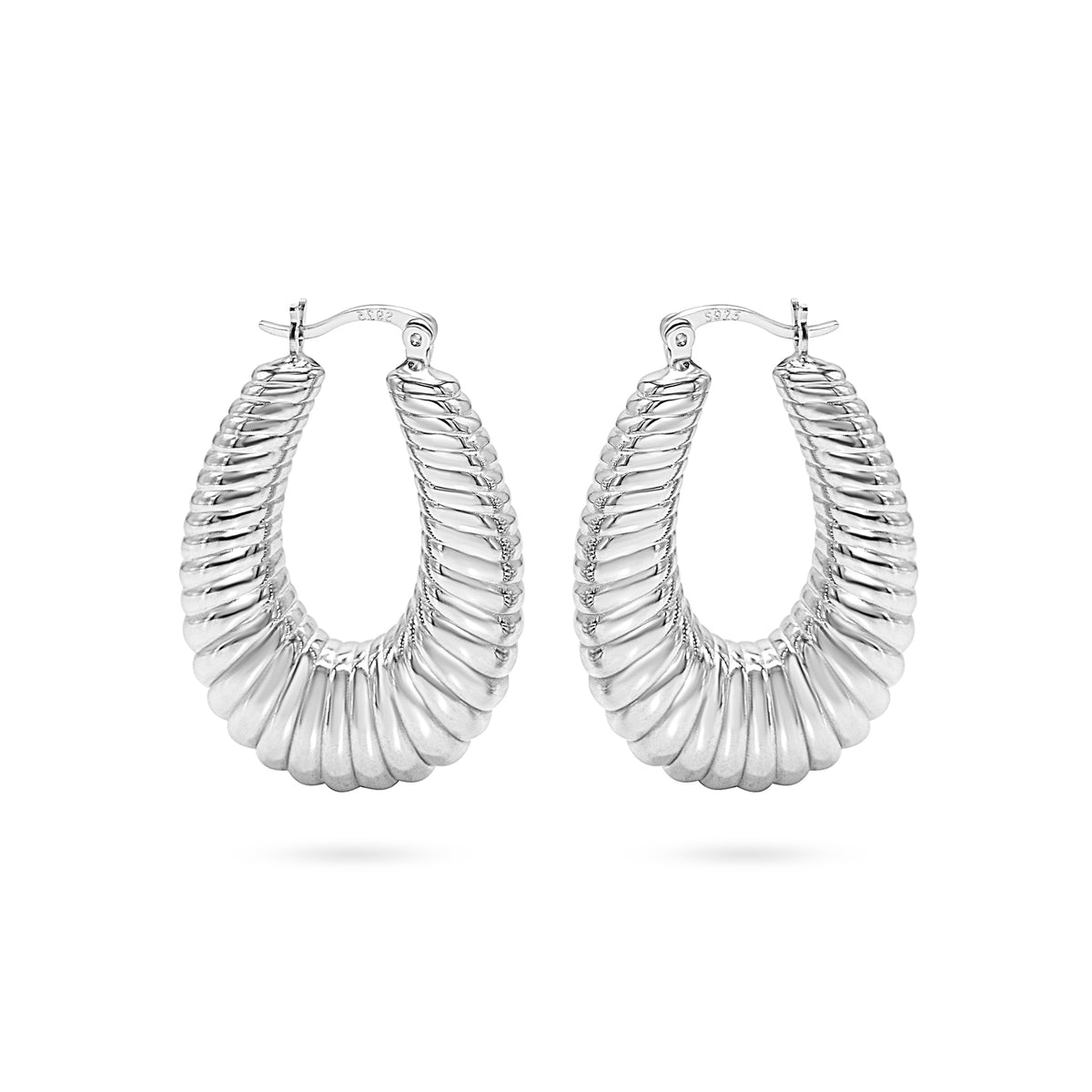 Ribbed Croissant Curve Hoop Earring