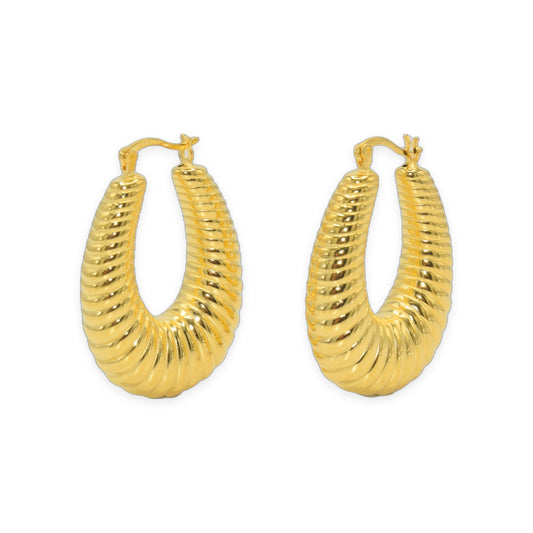 Ribbed Croissant Curve Hoop Earring