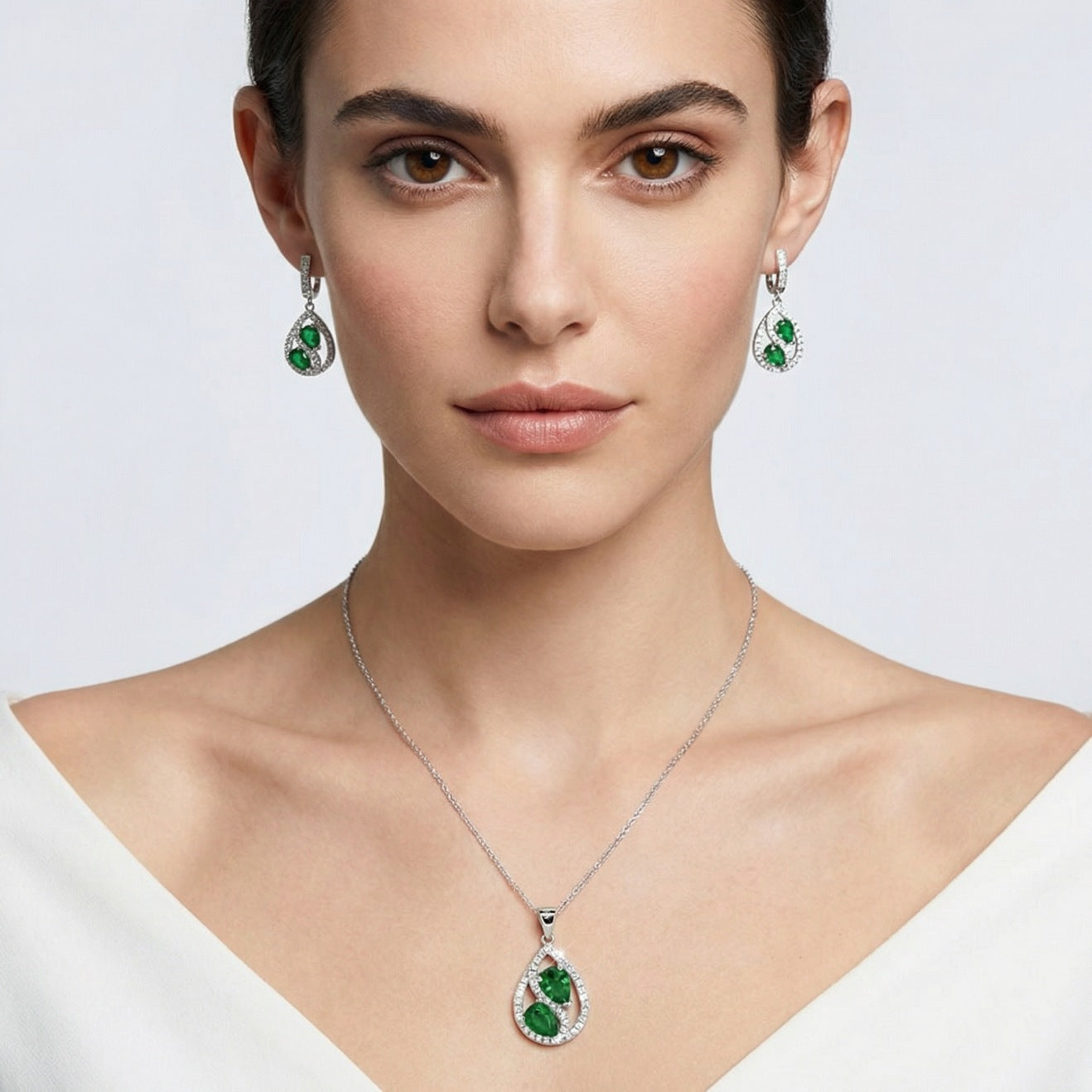 Emerald Half Set