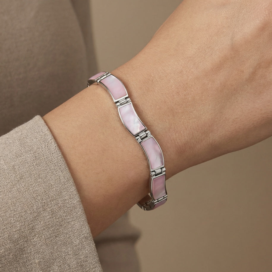 Wavy Pink Pearl Bracelet