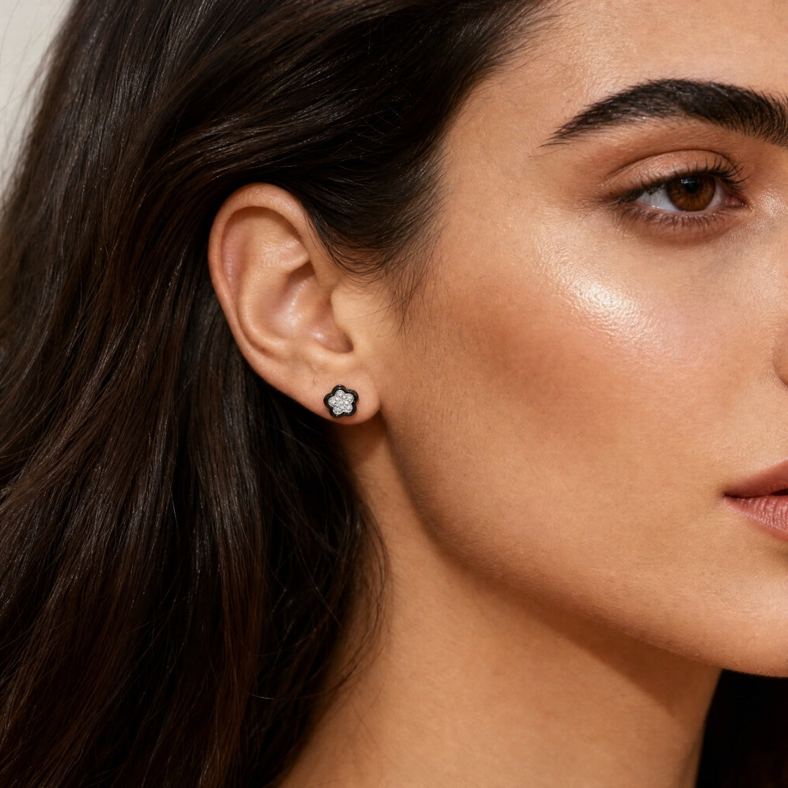 Sparkling Flower Stud
