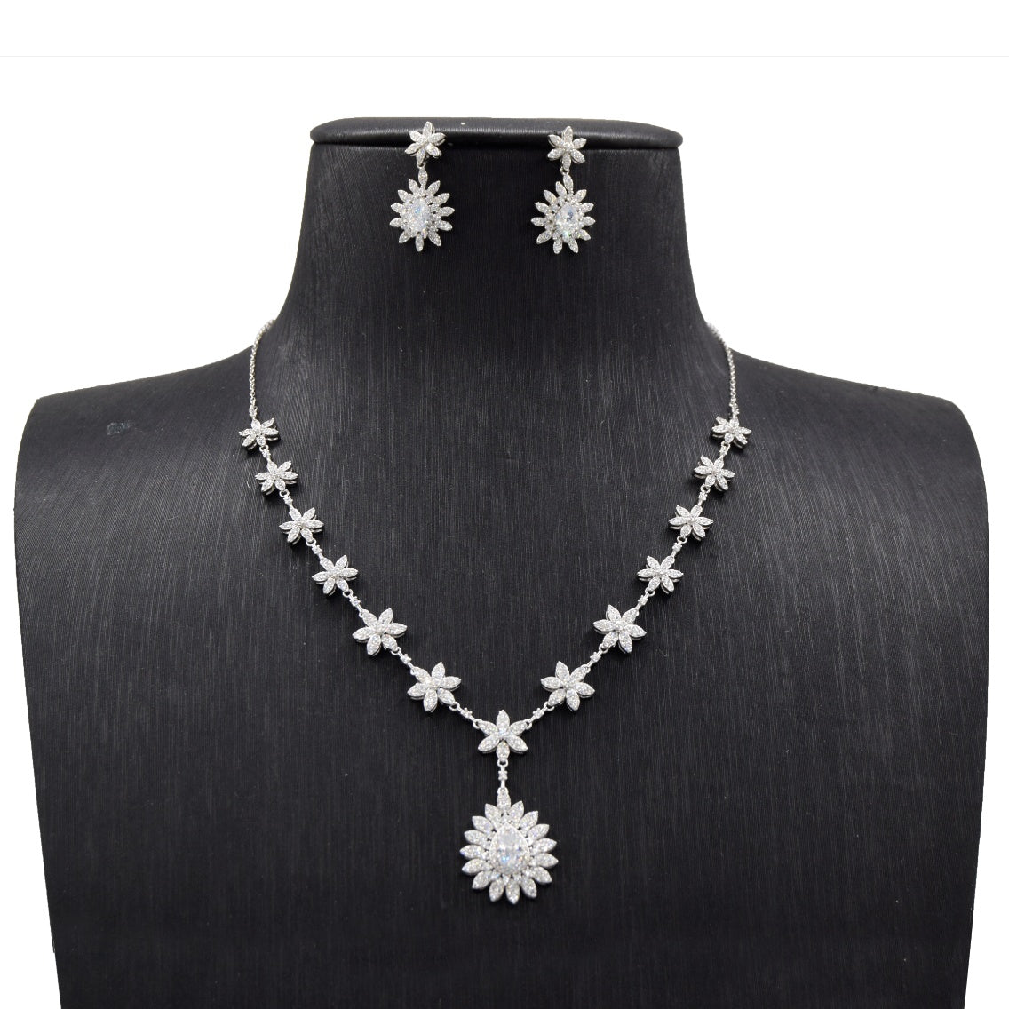 Blooming Elegance Necklace Set