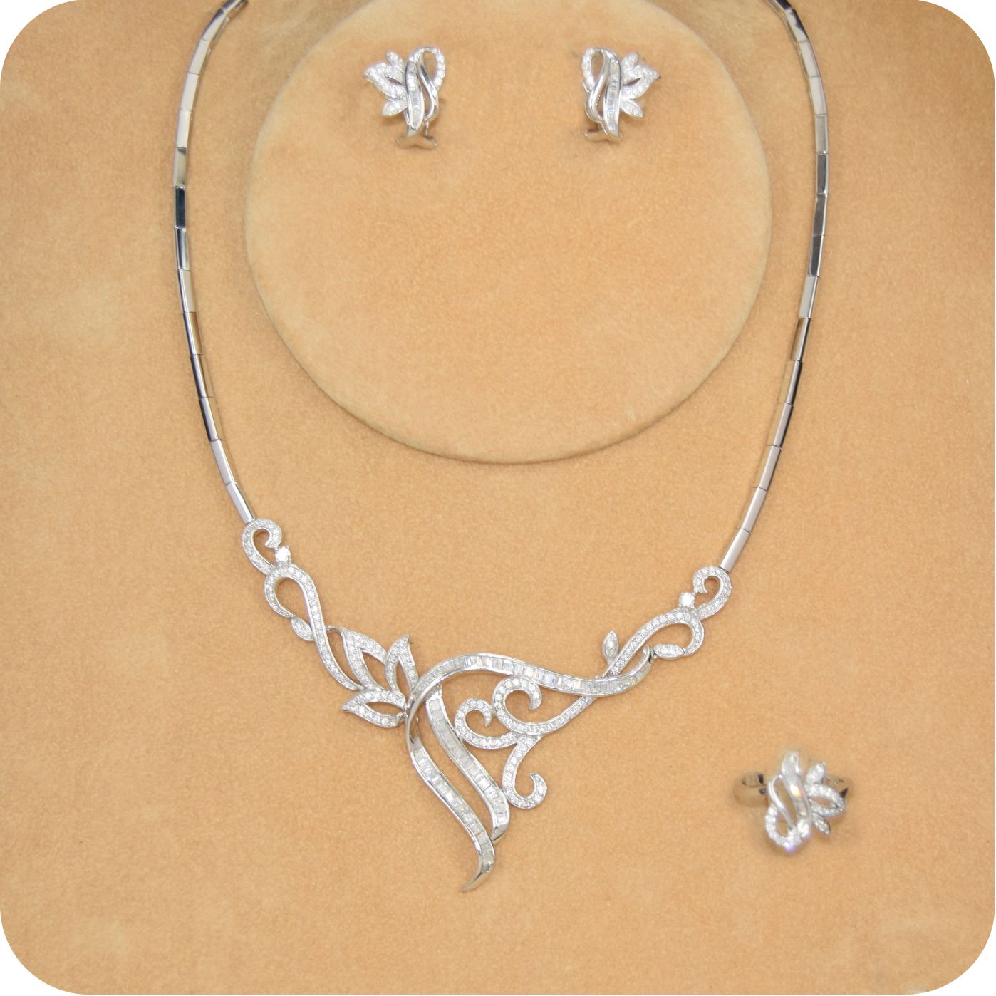 Floral Vine Necklace