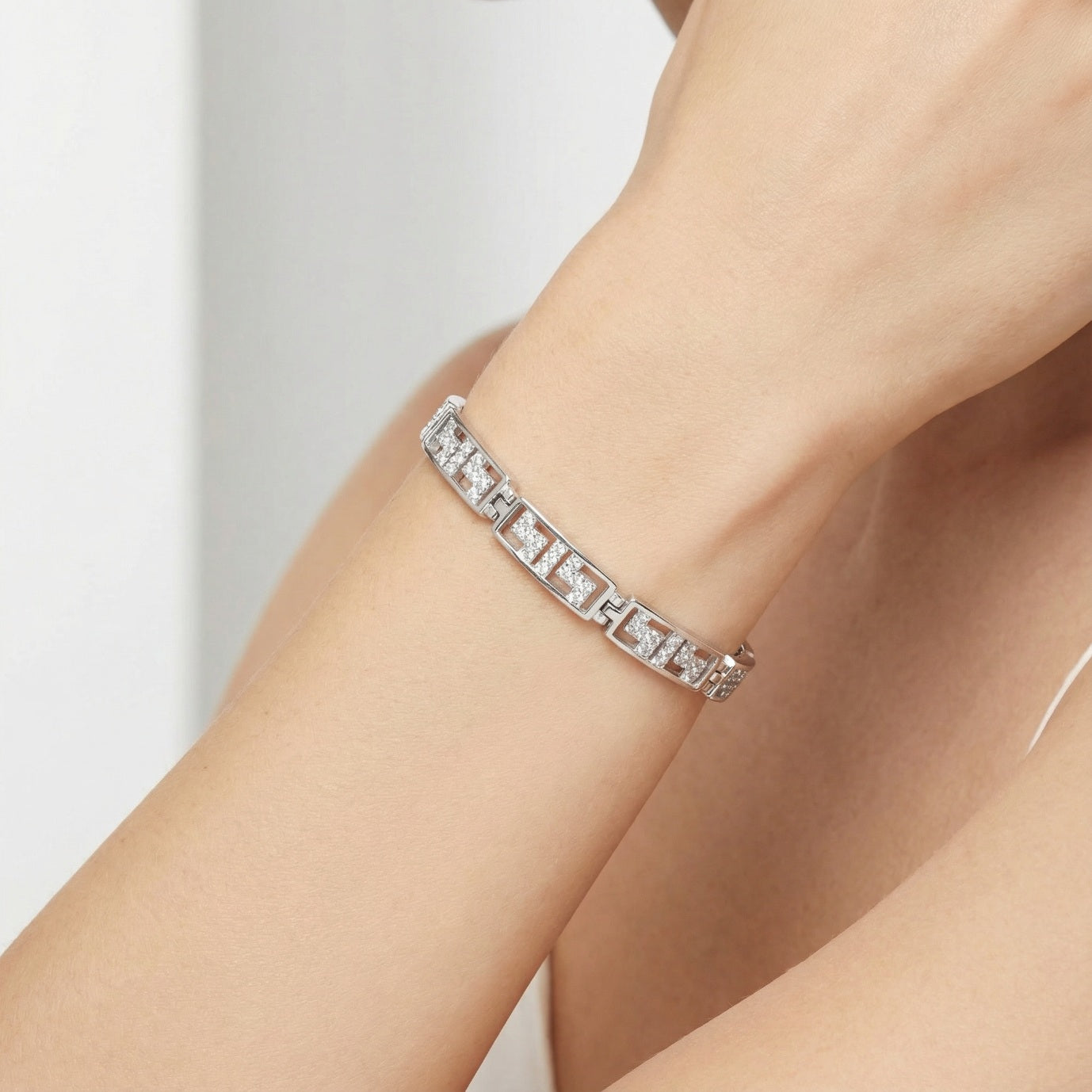 Frame Pattern Tennis Bracelet