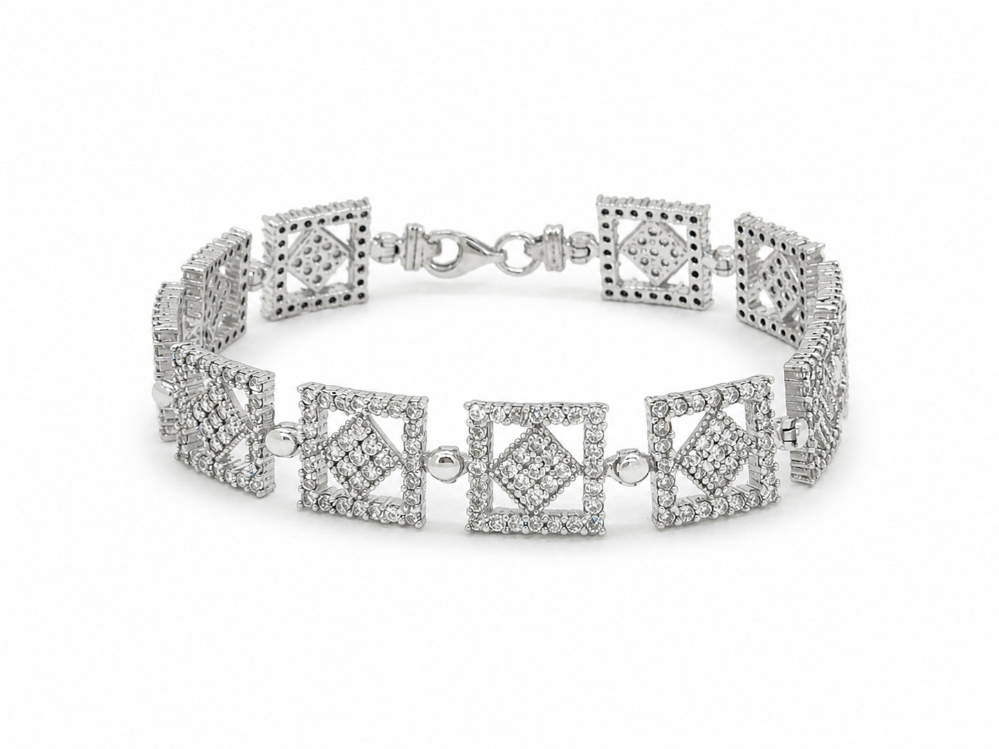 Pave Square Link
