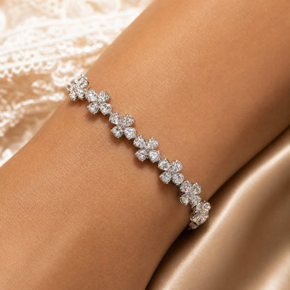 Four-Petal Flower Links