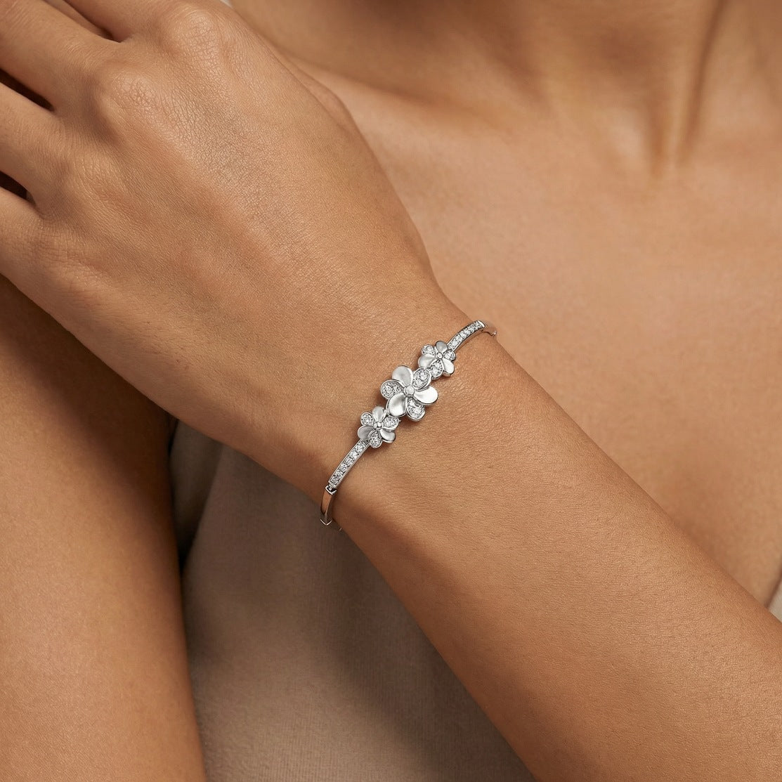 Triple Flower Zircon Bangle