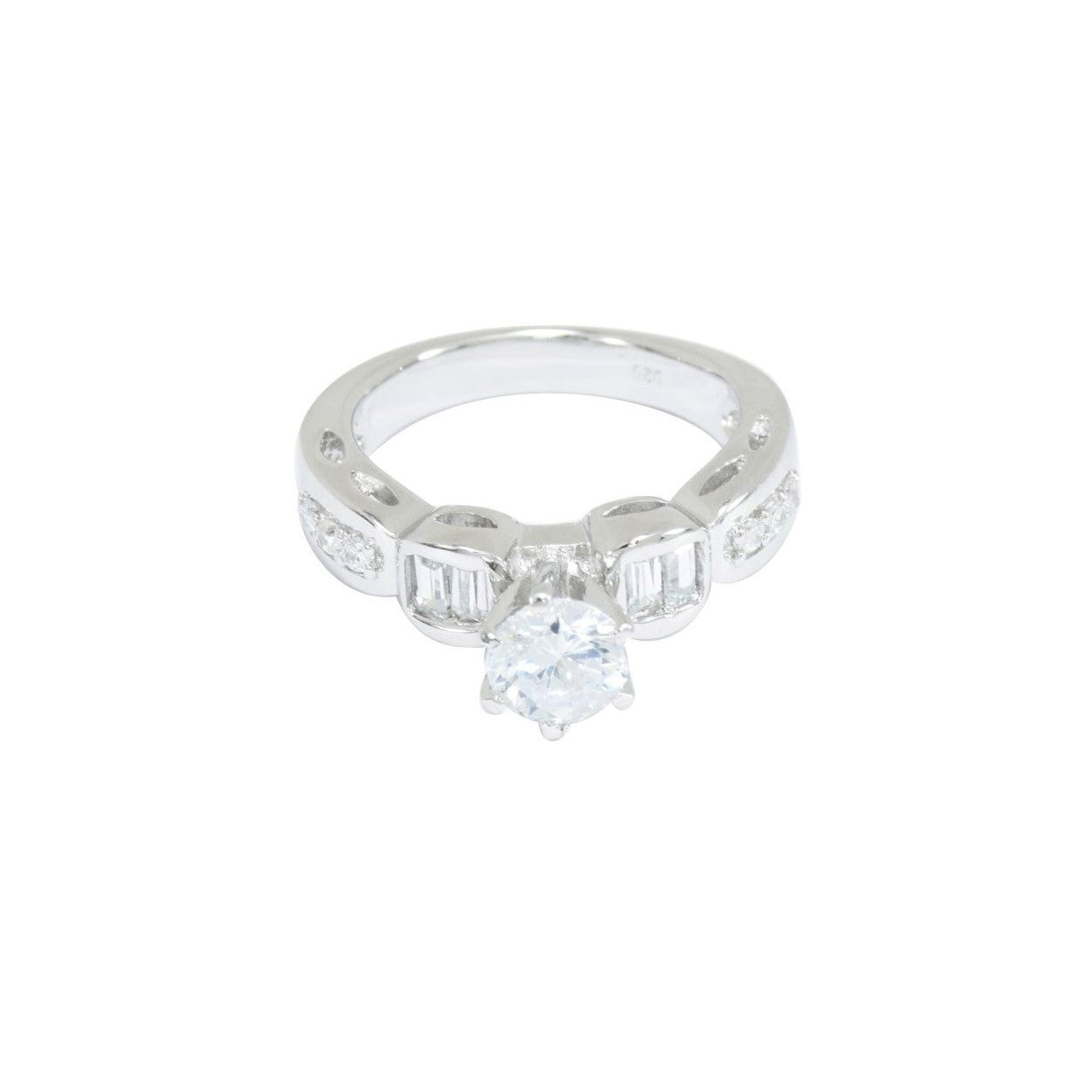 Elegant Solitaire Ring