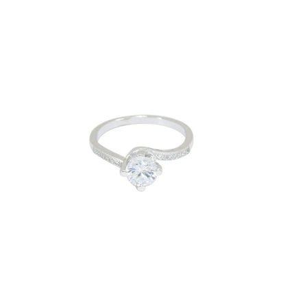 Sparkling Solitaire Ring