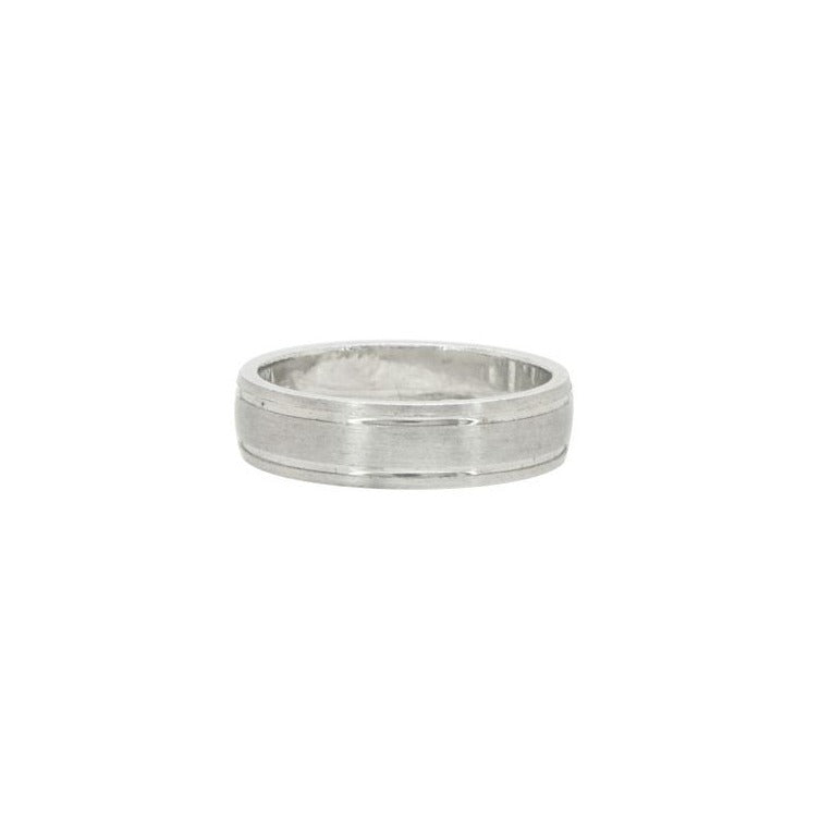 Sleek Silver Harmony Ring