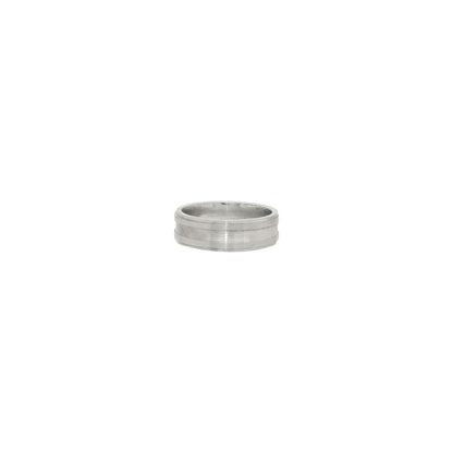 Sleek Silver Ridge Ring